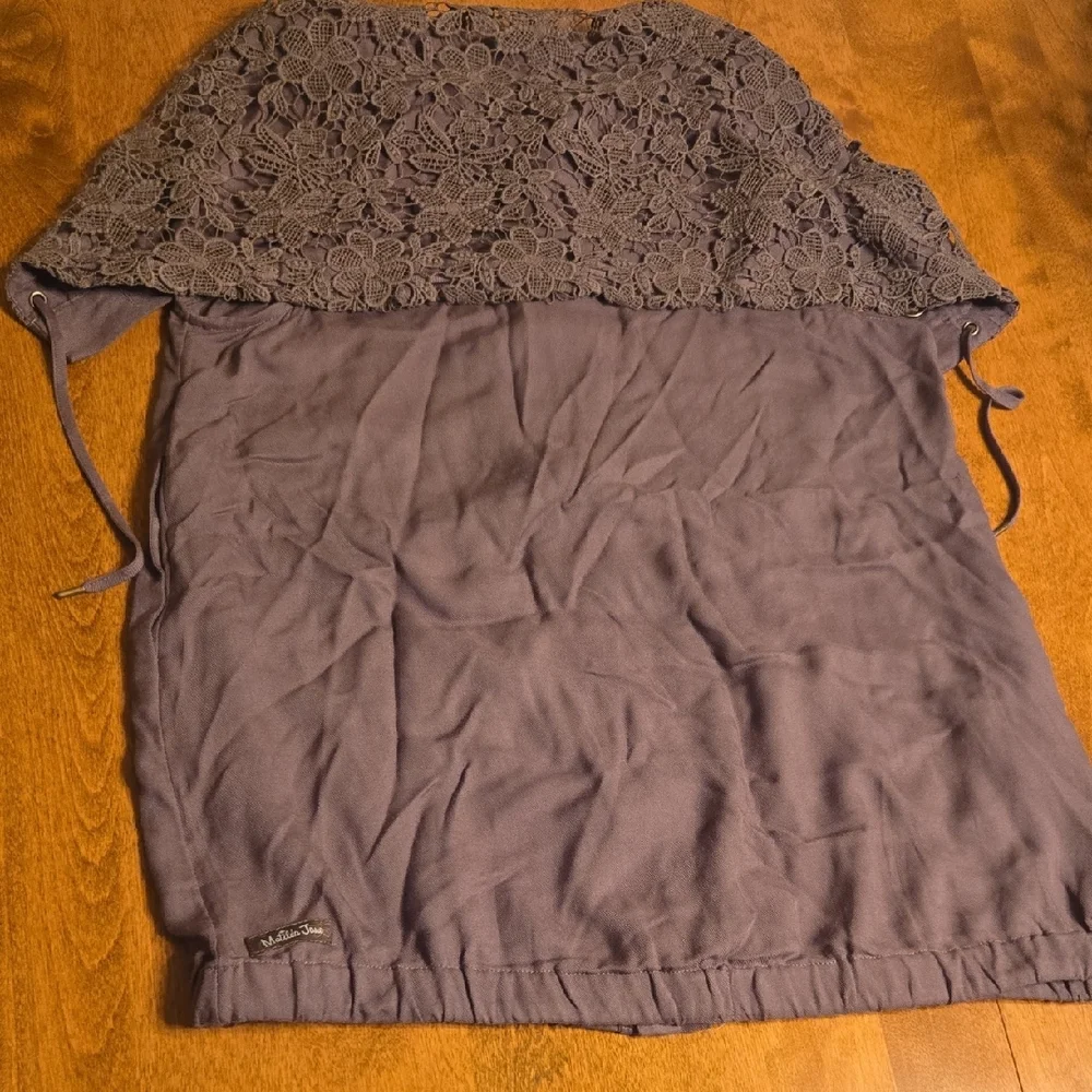 3/$17 Matilda Jane Brown Button Down Shirt Vest with Lace Collar and Pockets - Picture 4 of 6